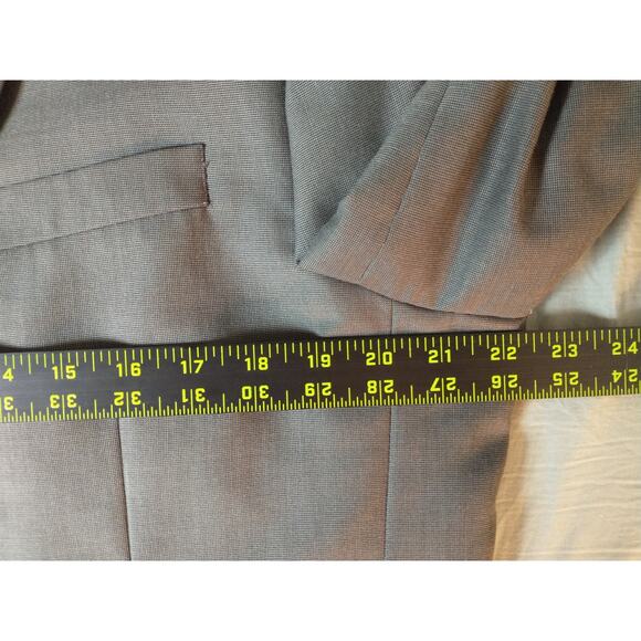 Perry Ellis Blazer Sports Coat. Men's Size 42R. - Picture 8 of 10